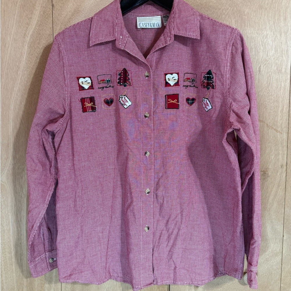 VTG Casey & Max embroidered Christmas Shirt Size Large.